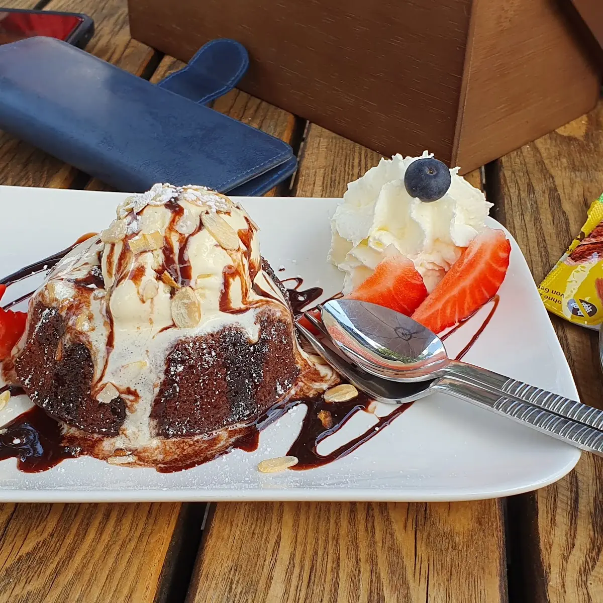 Warmer Schokokuchen Mit Eis
