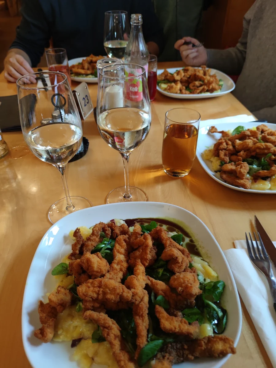 Backhendelsalat