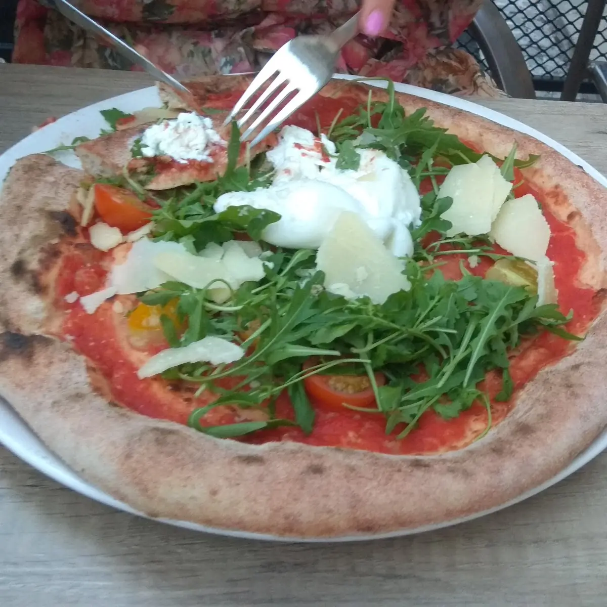 Pizza Mit Buffalina U Rucola