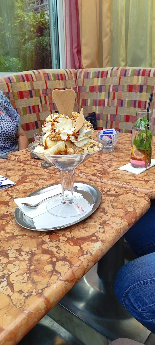 Nußbecher