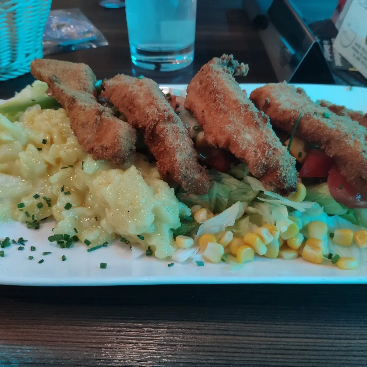 Backhendl Salat