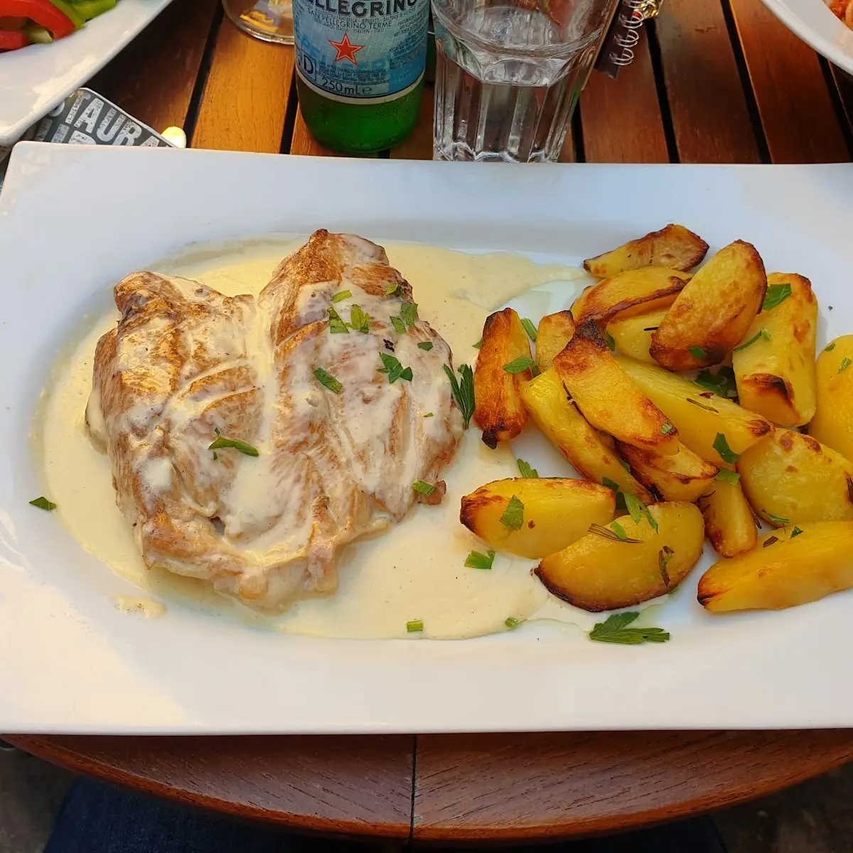 Filetto Di Pollo In Gorgonzolasauce Con Patate
