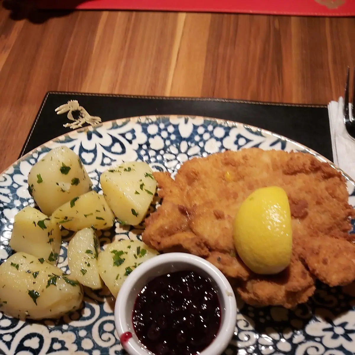 Cordon Bleu Mit Salzkartoffeln