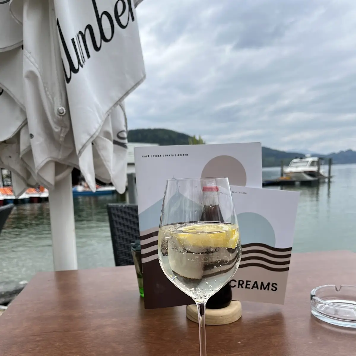 Weißer Spritzer