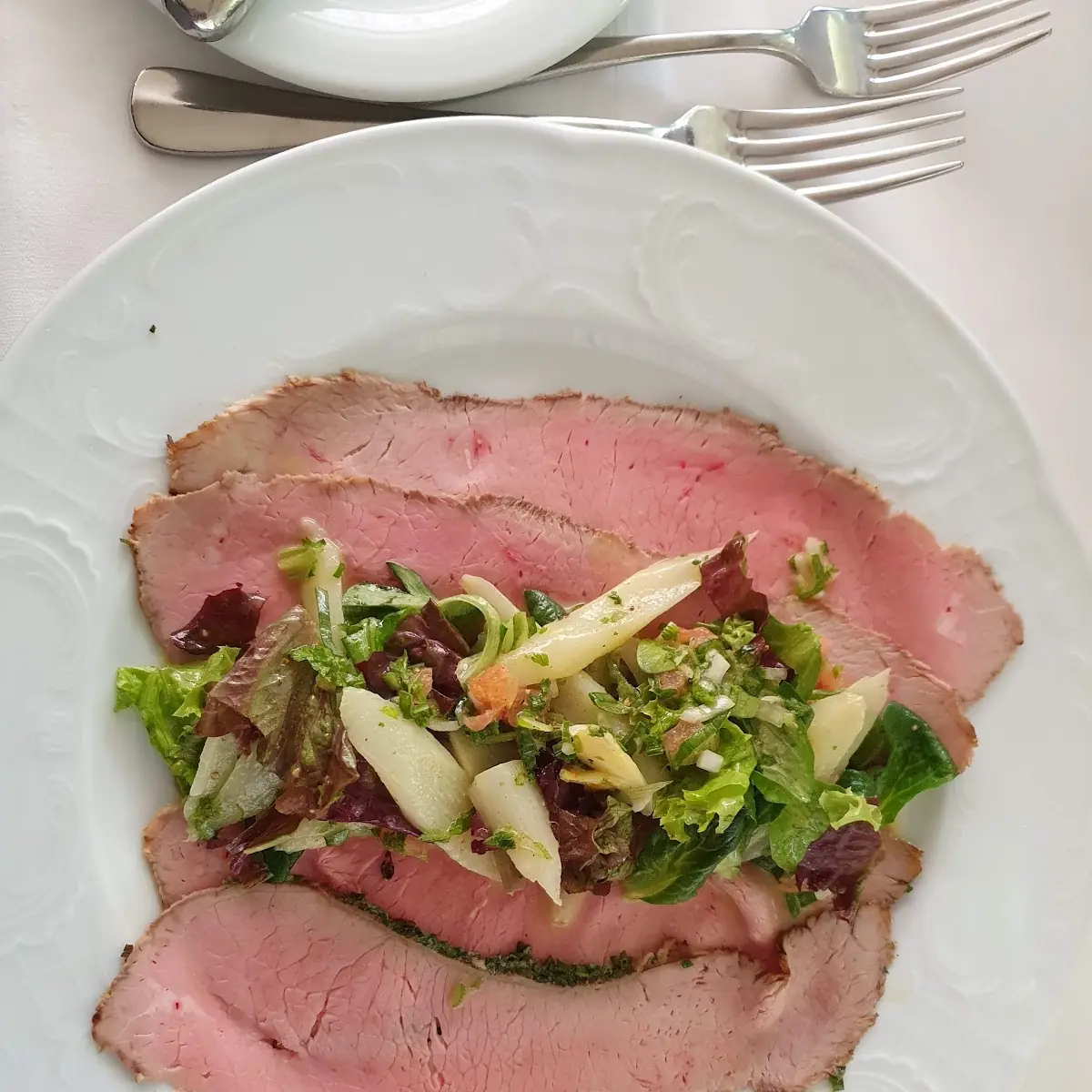 Beaf Und Spargelsalat
