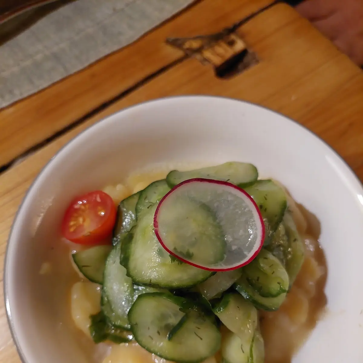 Kartoffel-gurkensalat