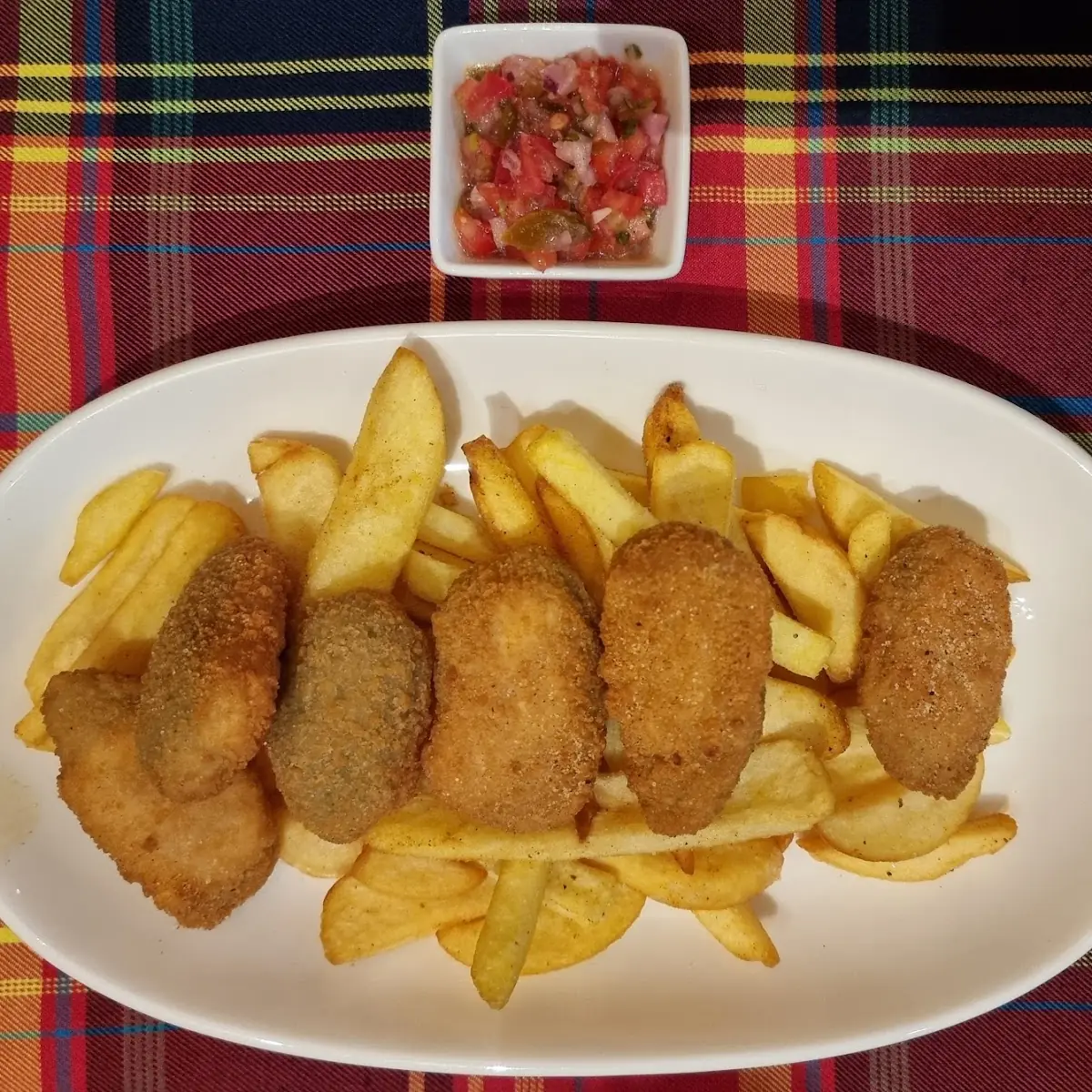 Mit Pommes Frittes