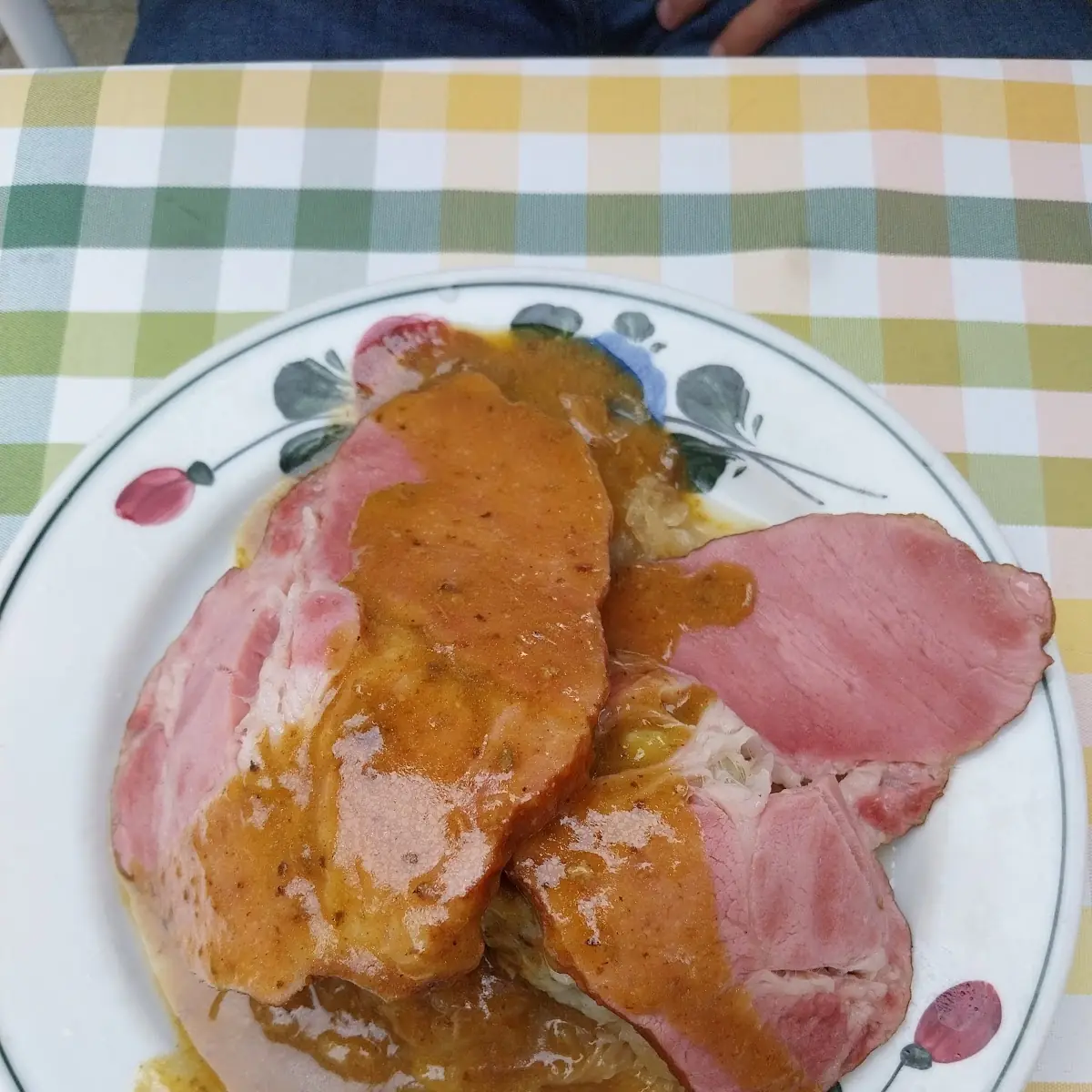Schweinsbraten Mit Knödel U Sauerkraut