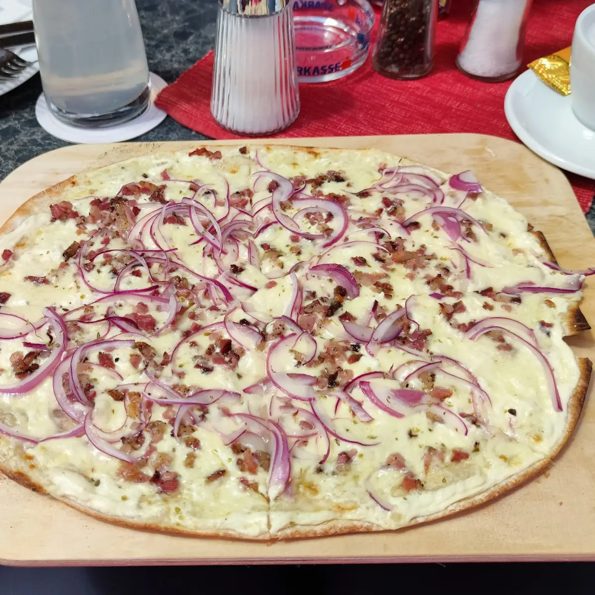 Flammkuchen Elsässer Art