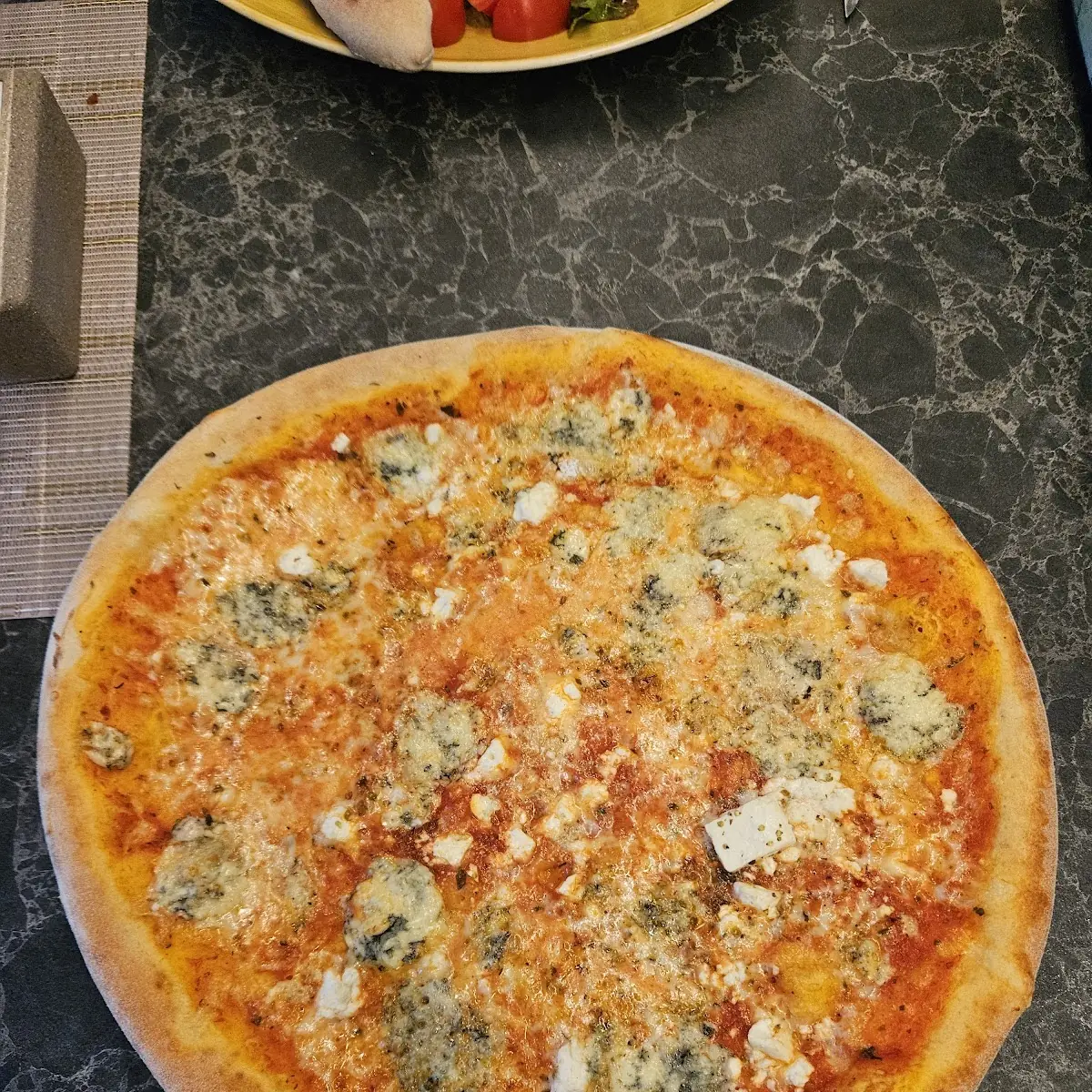 Pizza Quattro Formaggi