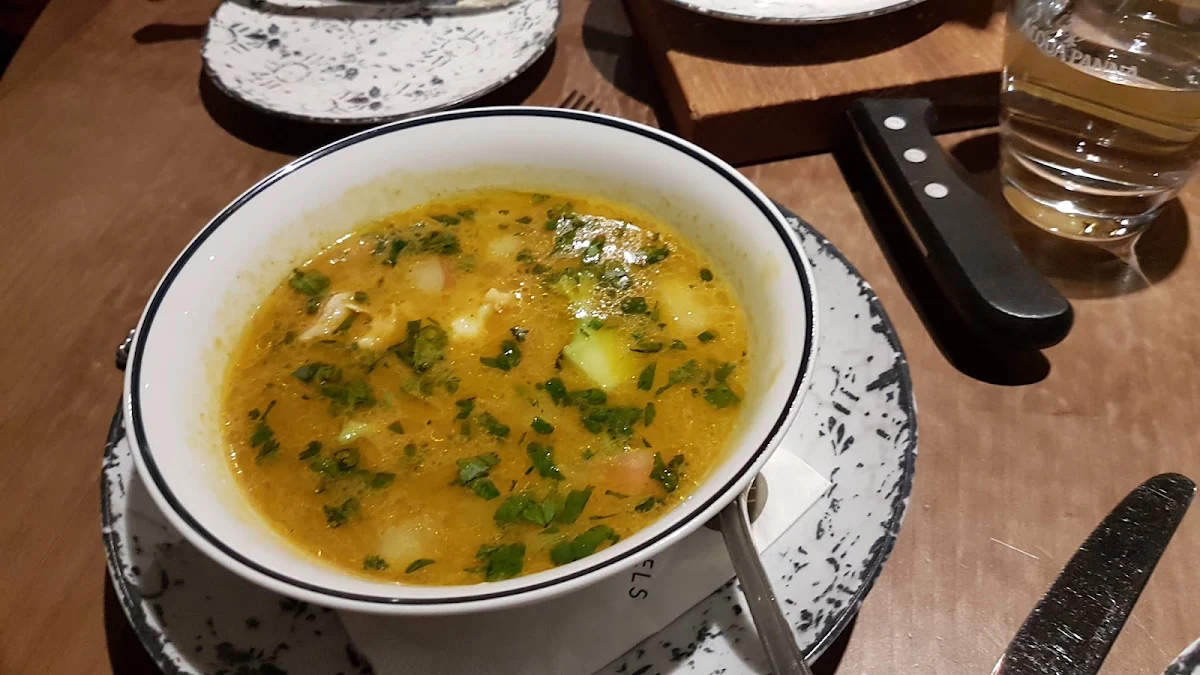 Hühnersuppe Mit Garnelen Und Gemüse