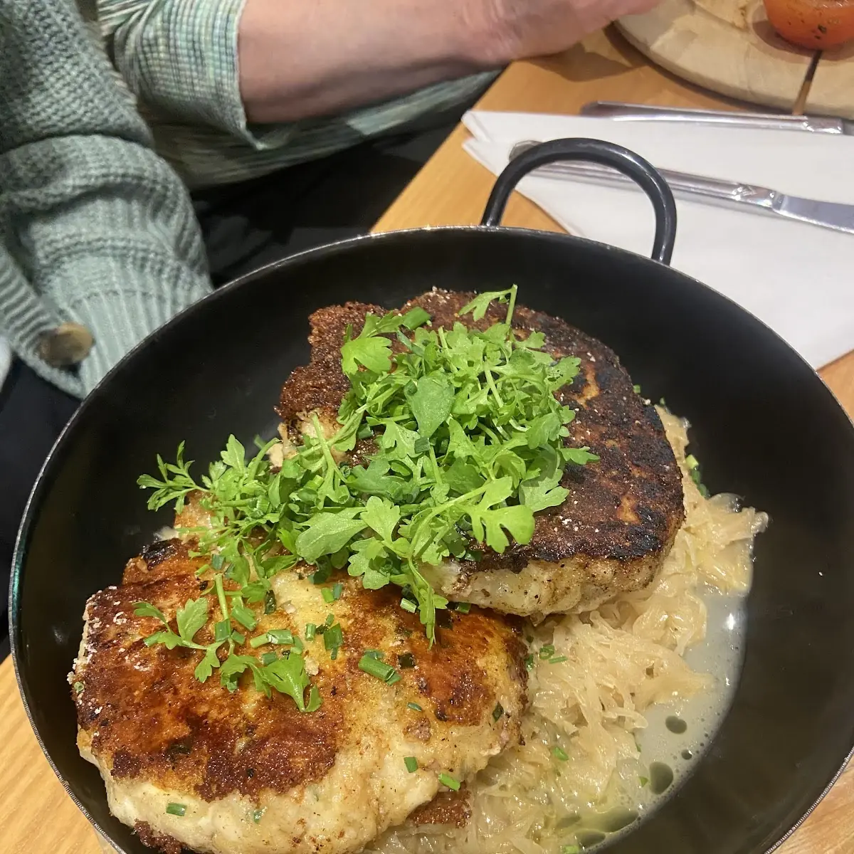 Kaspressknödel Mit Sauerkraut