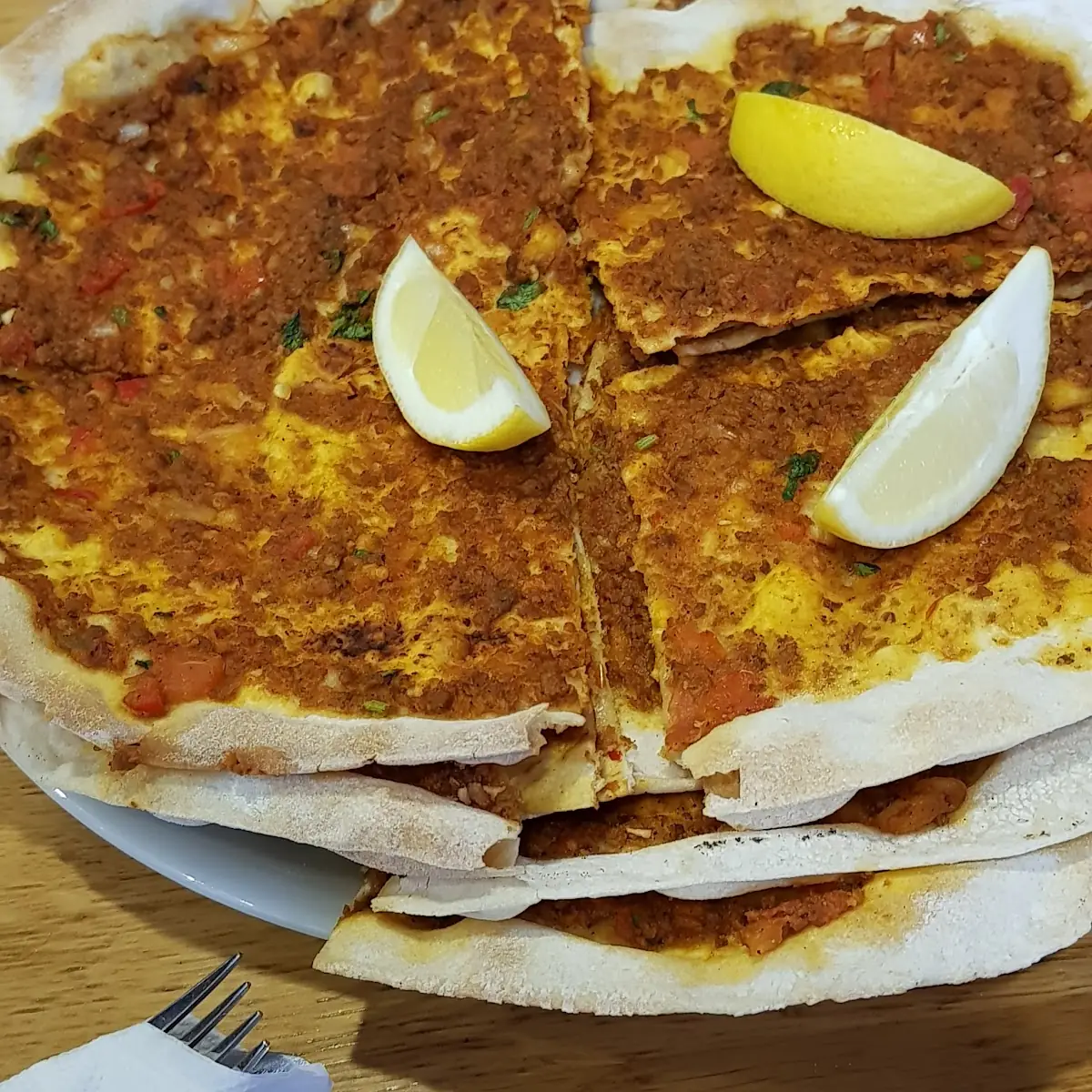 Lahmajen