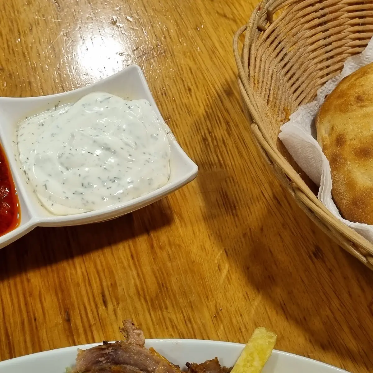 Saicen Und Brot