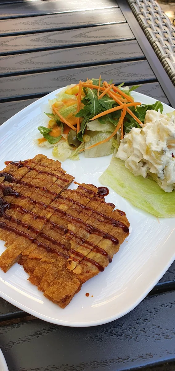 Veganes Schnitzel Mit Kartoffelsalat