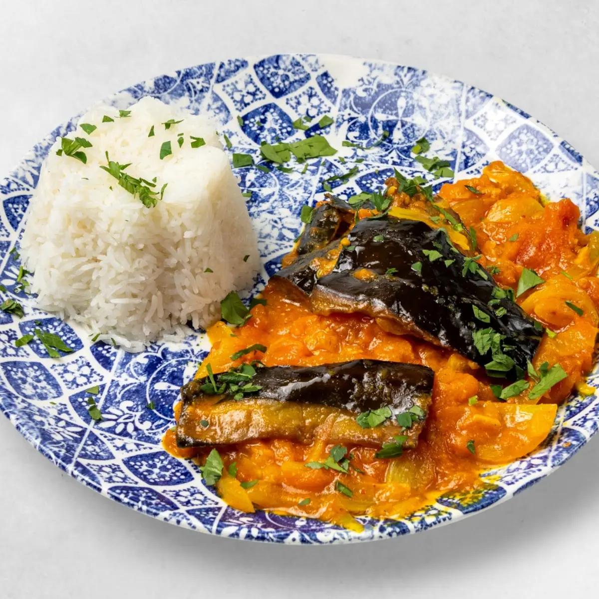 Melanzani-curry-pfanne Aubergine Curry In A Pan