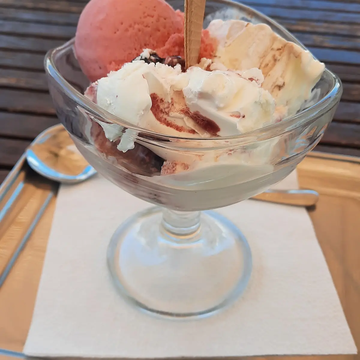 3 Kugeln Eis Gemischt