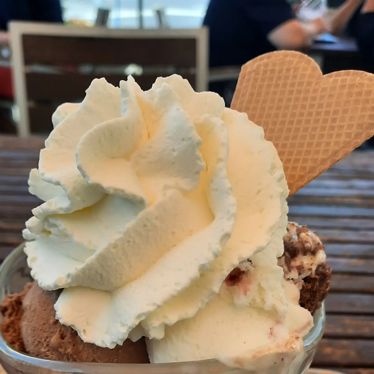 Fiwa's Eisbecher Joghurt Papaya Himbeere Mit Schlag Einfach Erfrischend