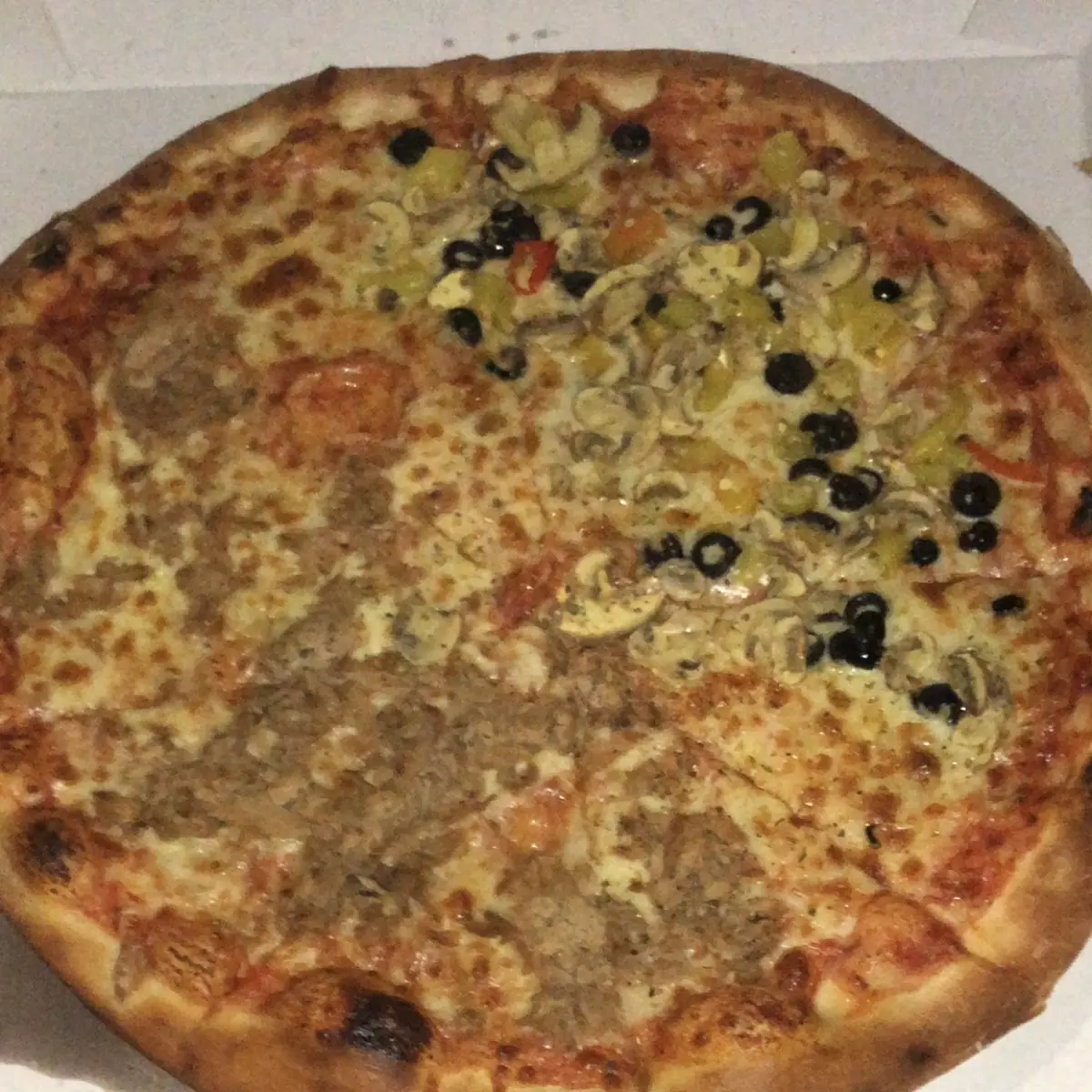 Pizza Tonno Pizza Margherita