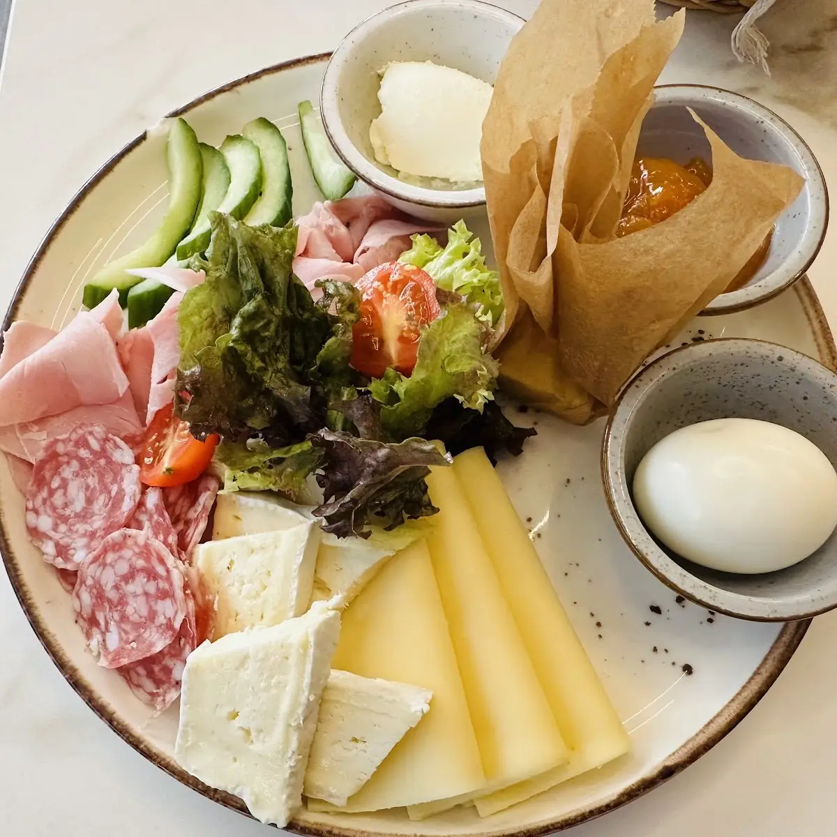 Großes Frühstück Le Chéri