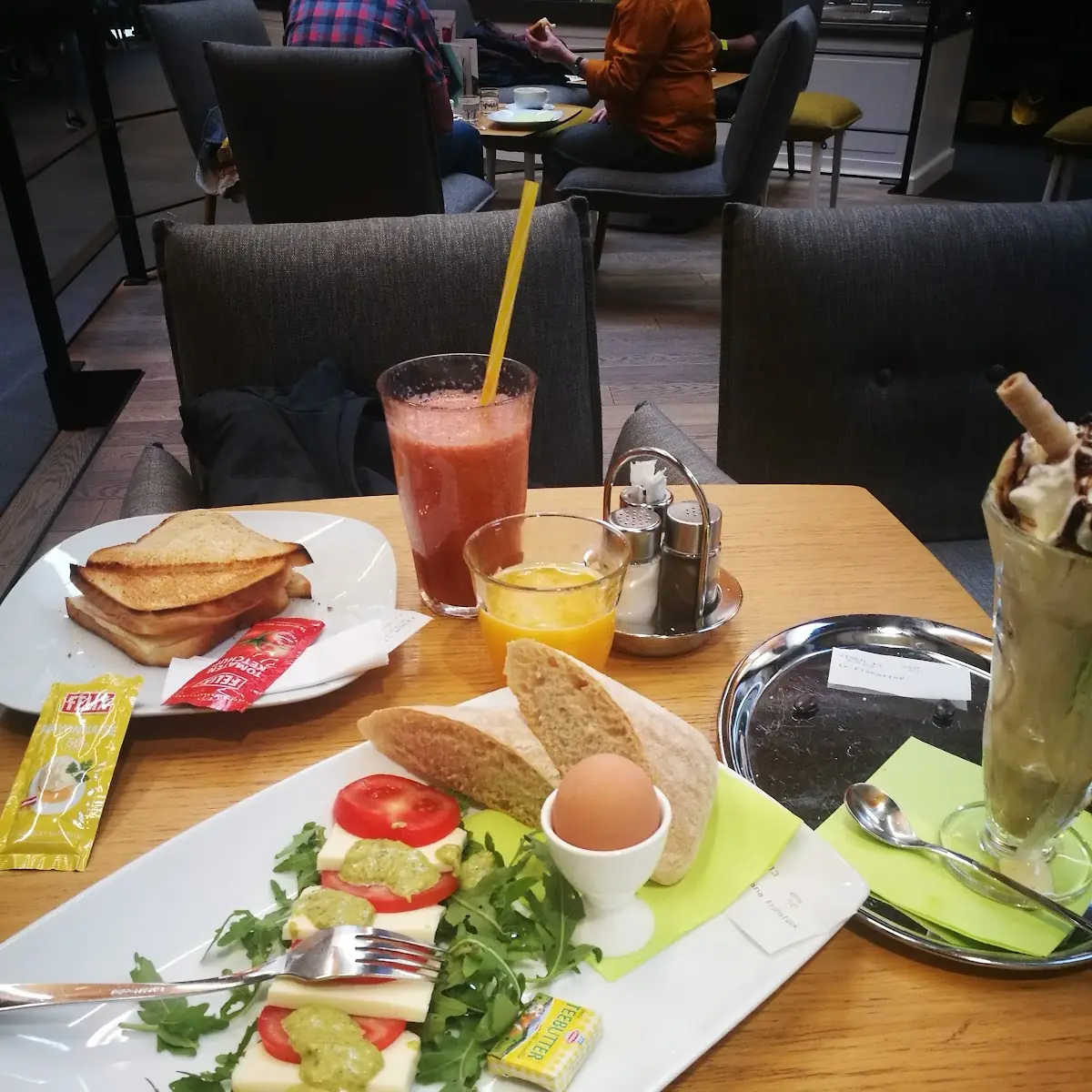 Tost Toskana Doručak I Icecaffe