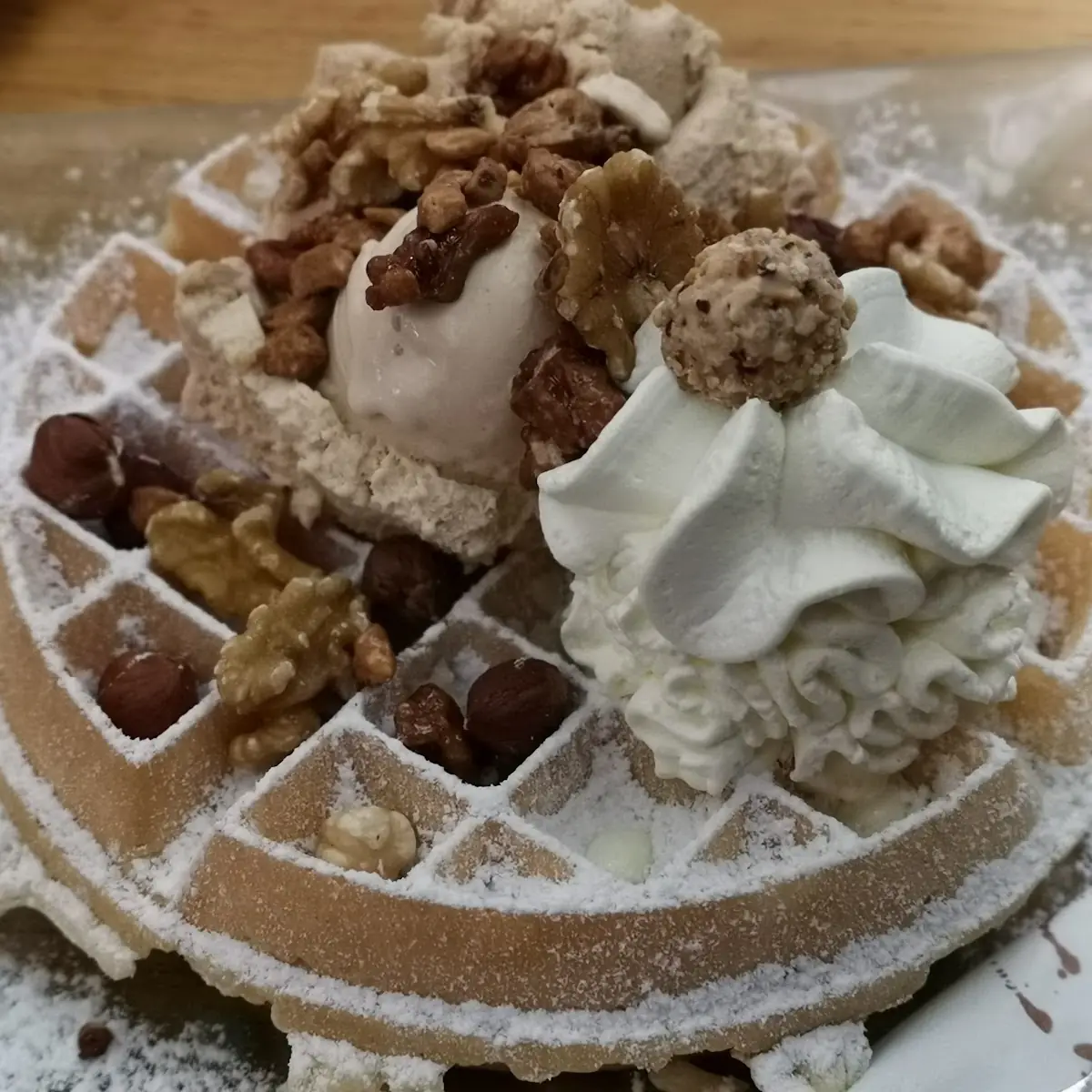 Waffeln Mit Nüssen