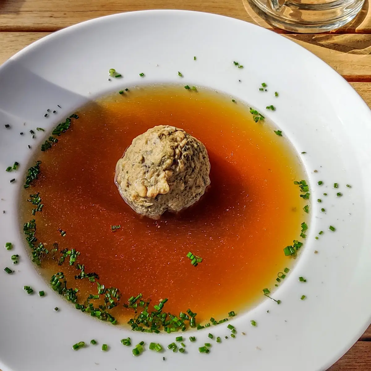 Leberknödelsuppe