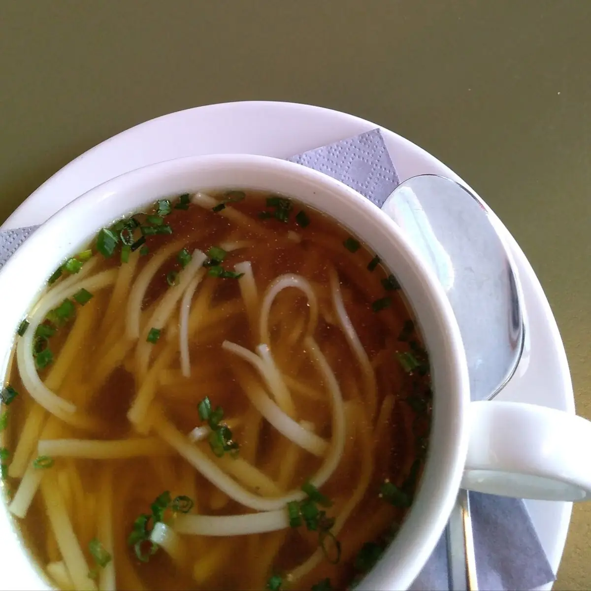 Rindsnudelsuppe