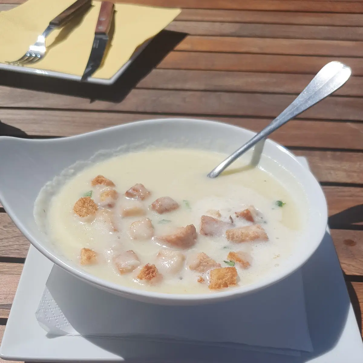 Knoblauchcremesuppe