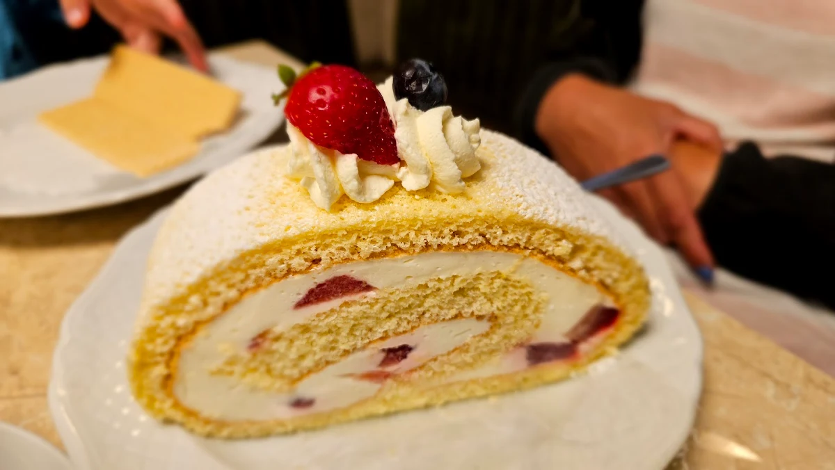 Erdbeerroulade