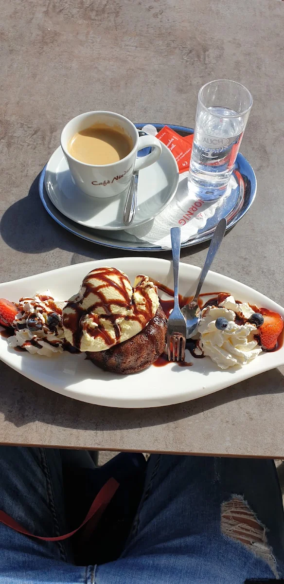 Schokokuchen Mit Eis