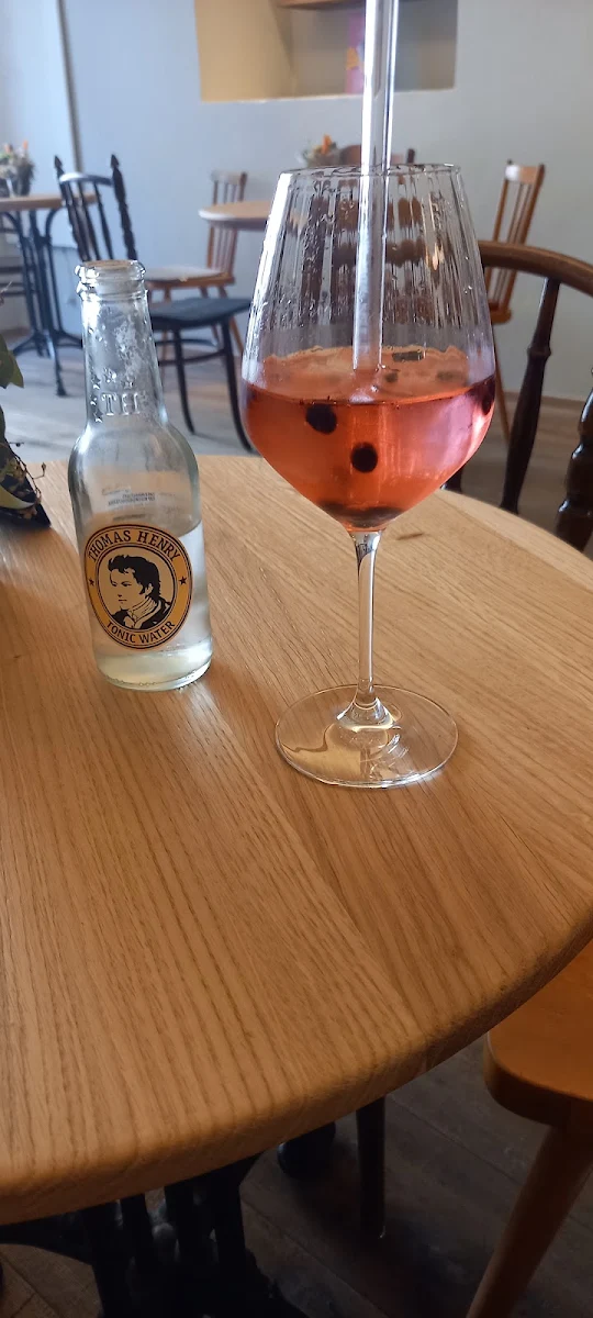 Feiner Fruchtiger Gin Tonic