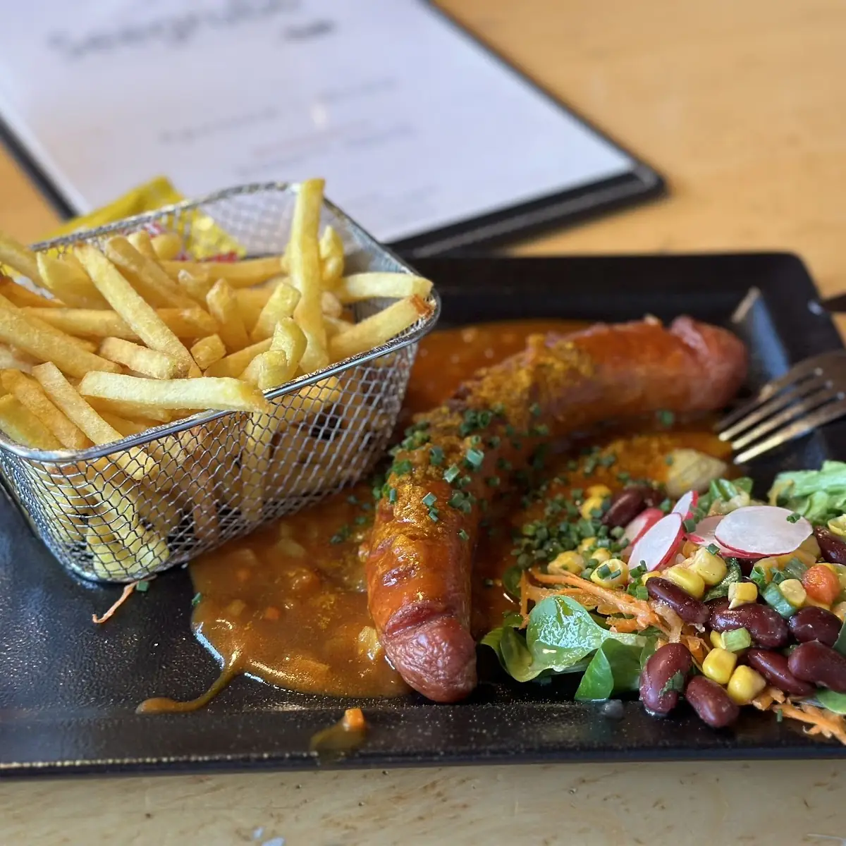 Frankfurter Mit Pommes Frites