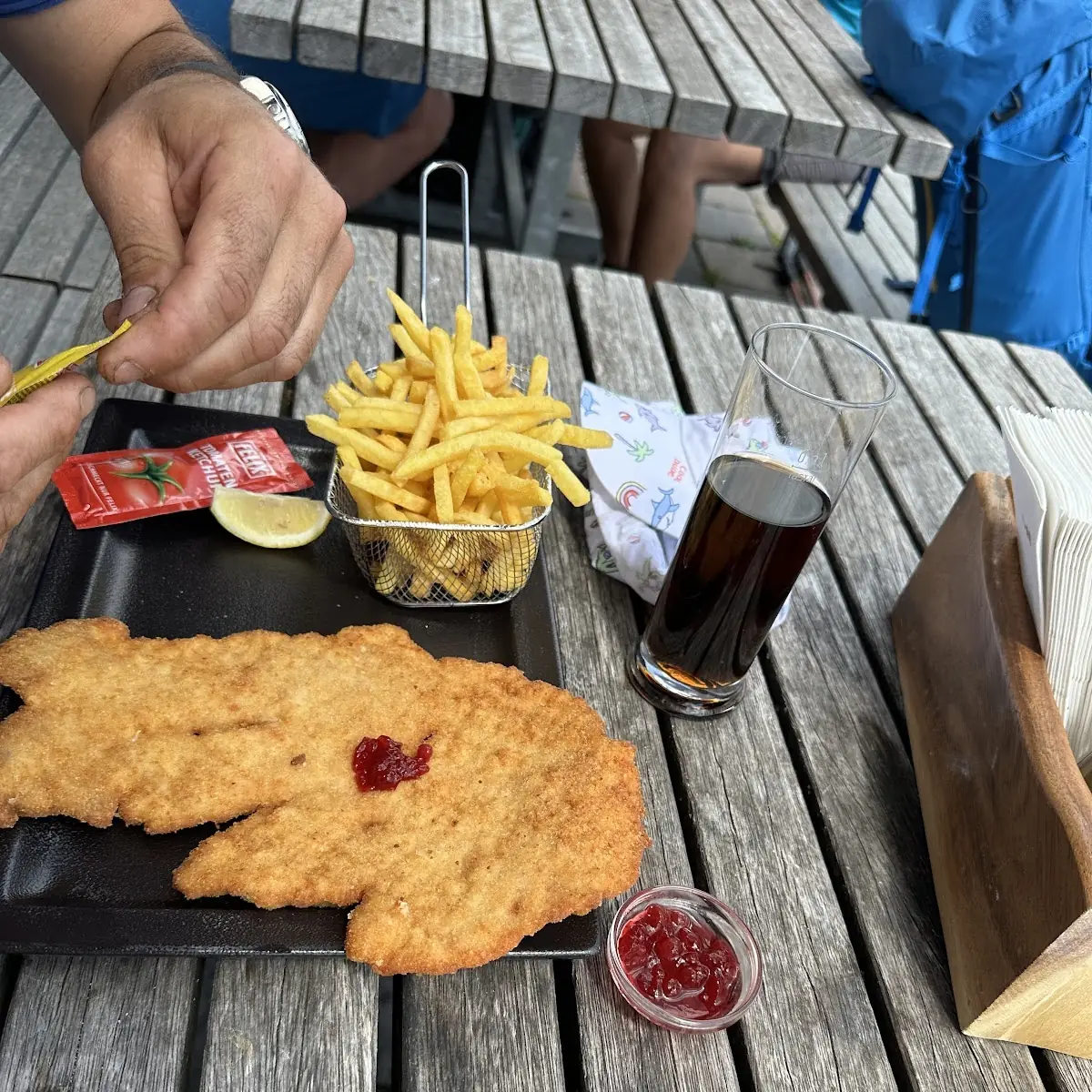 Kinderwienerschnitzel Pommes