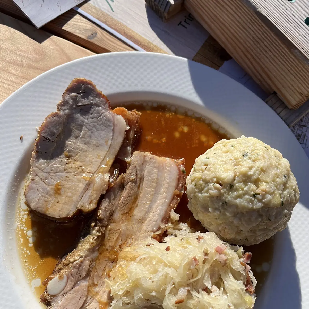 Schweinsbraten Mit Knödel