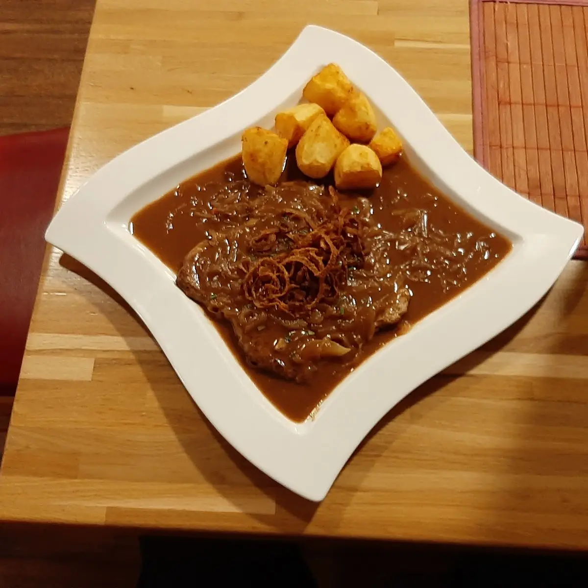 Hervorragender Zwiebelrostbraten