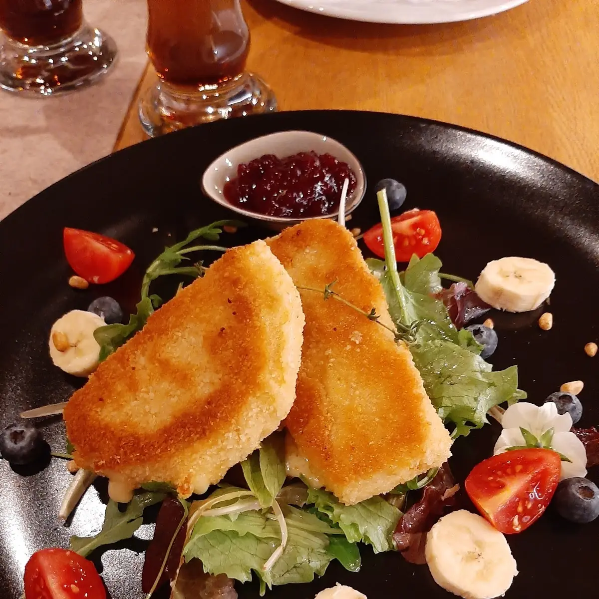 Käse Zweierlei Camembert Und Bergkäse