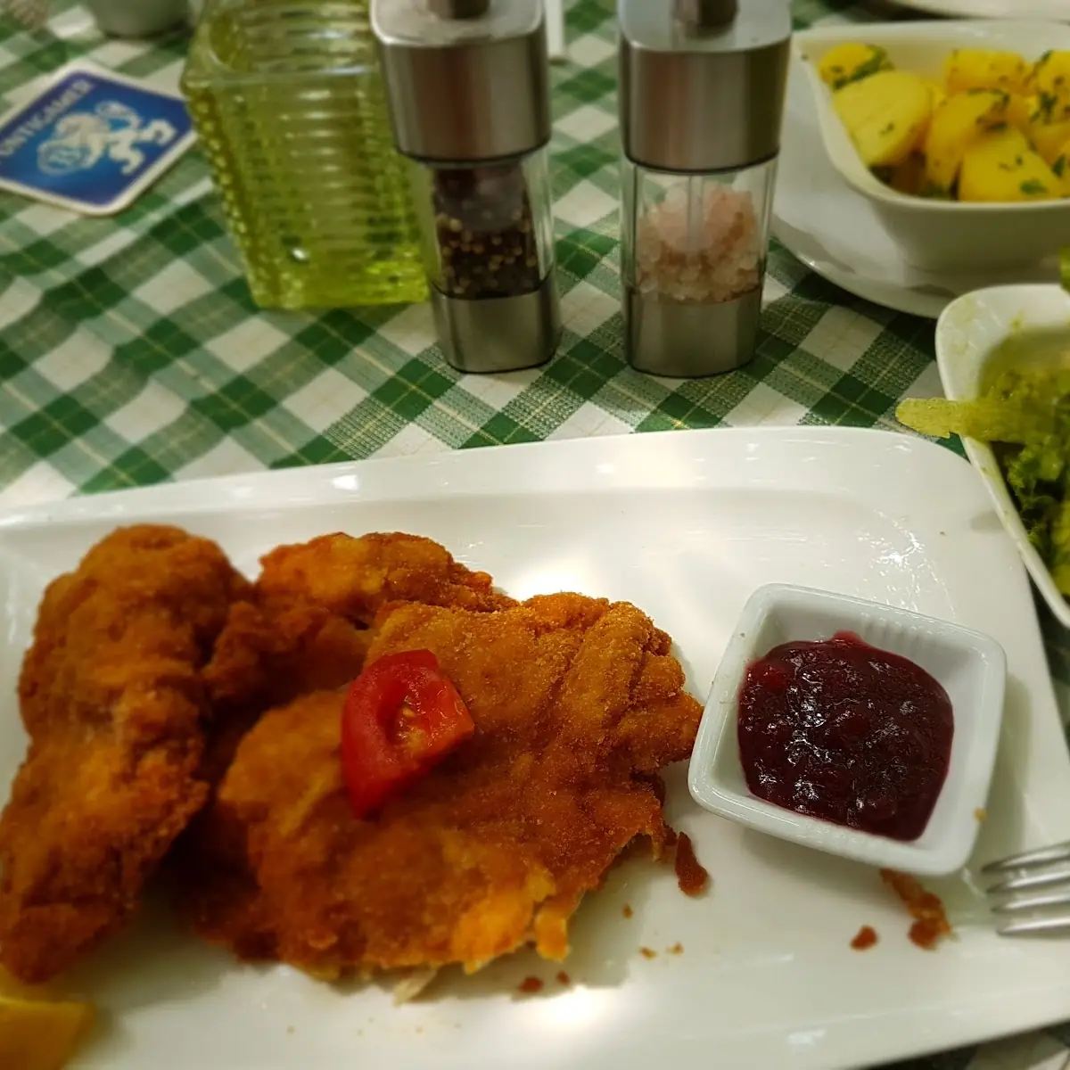 Ausgelöstes Backhenderl