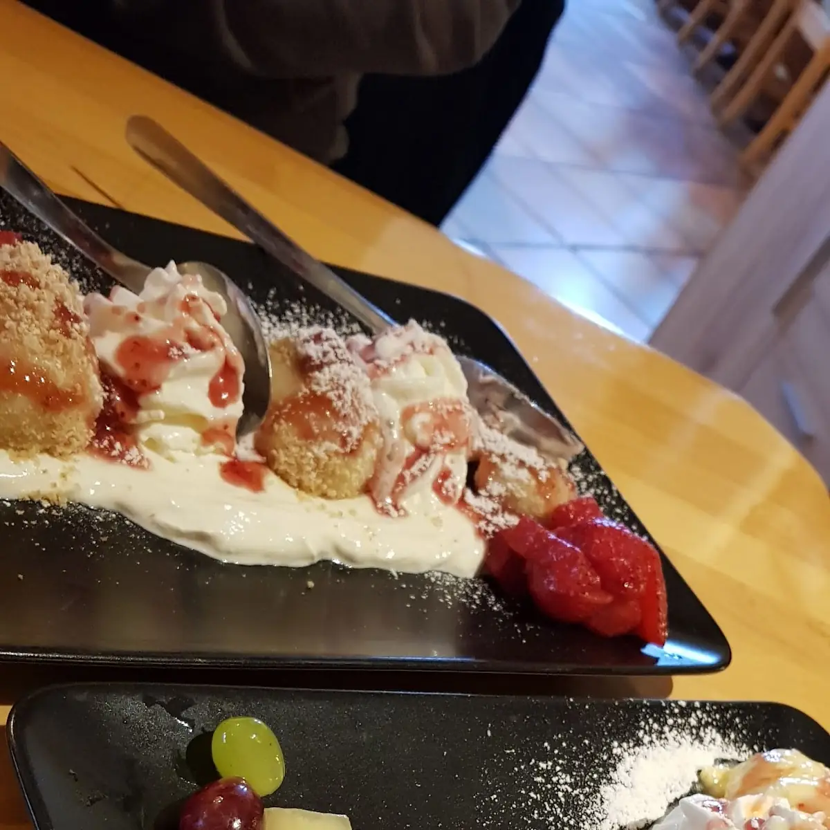 Erdbeerknödel Und Eierlikörnockerl