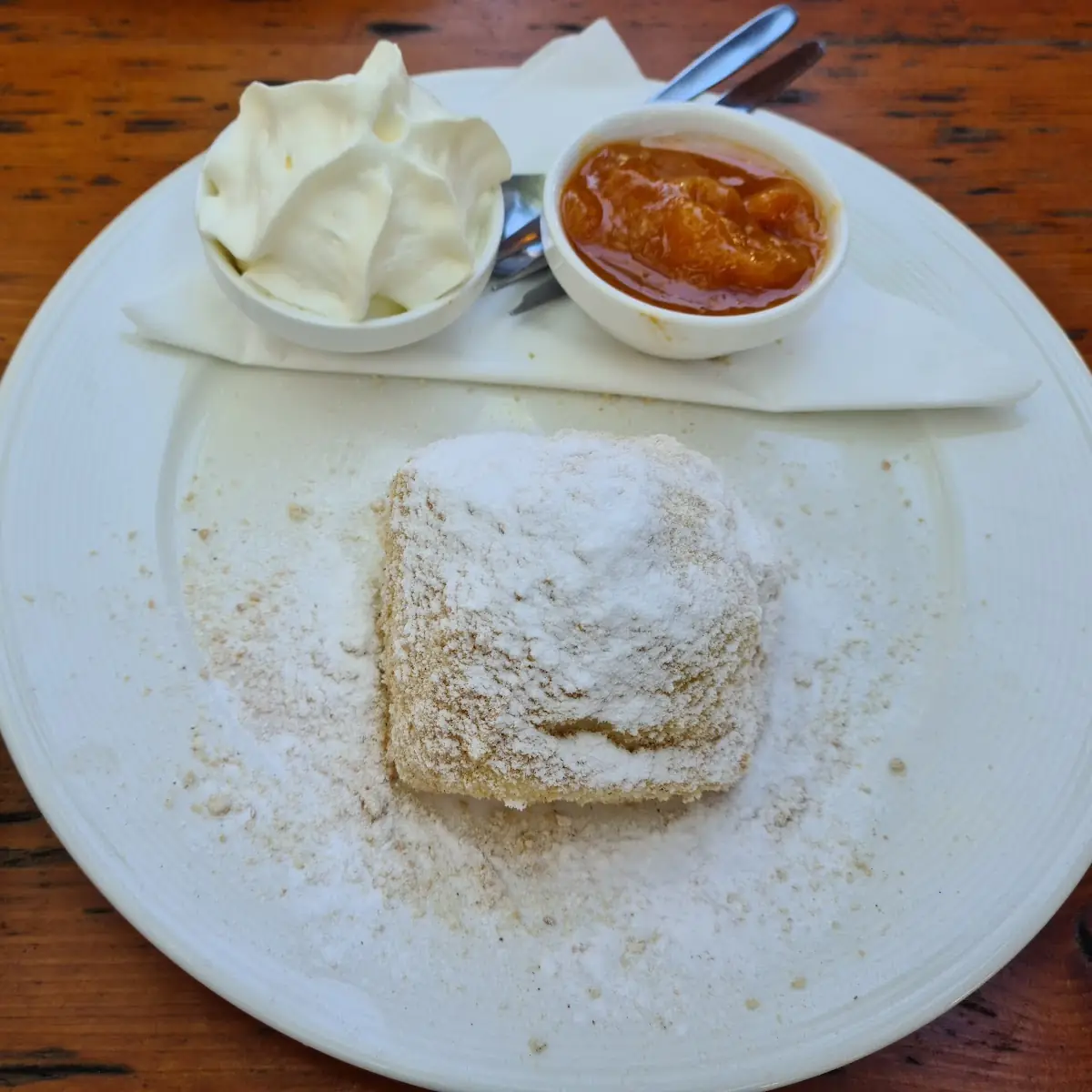 Cremschnitte Mit Vanillesauce