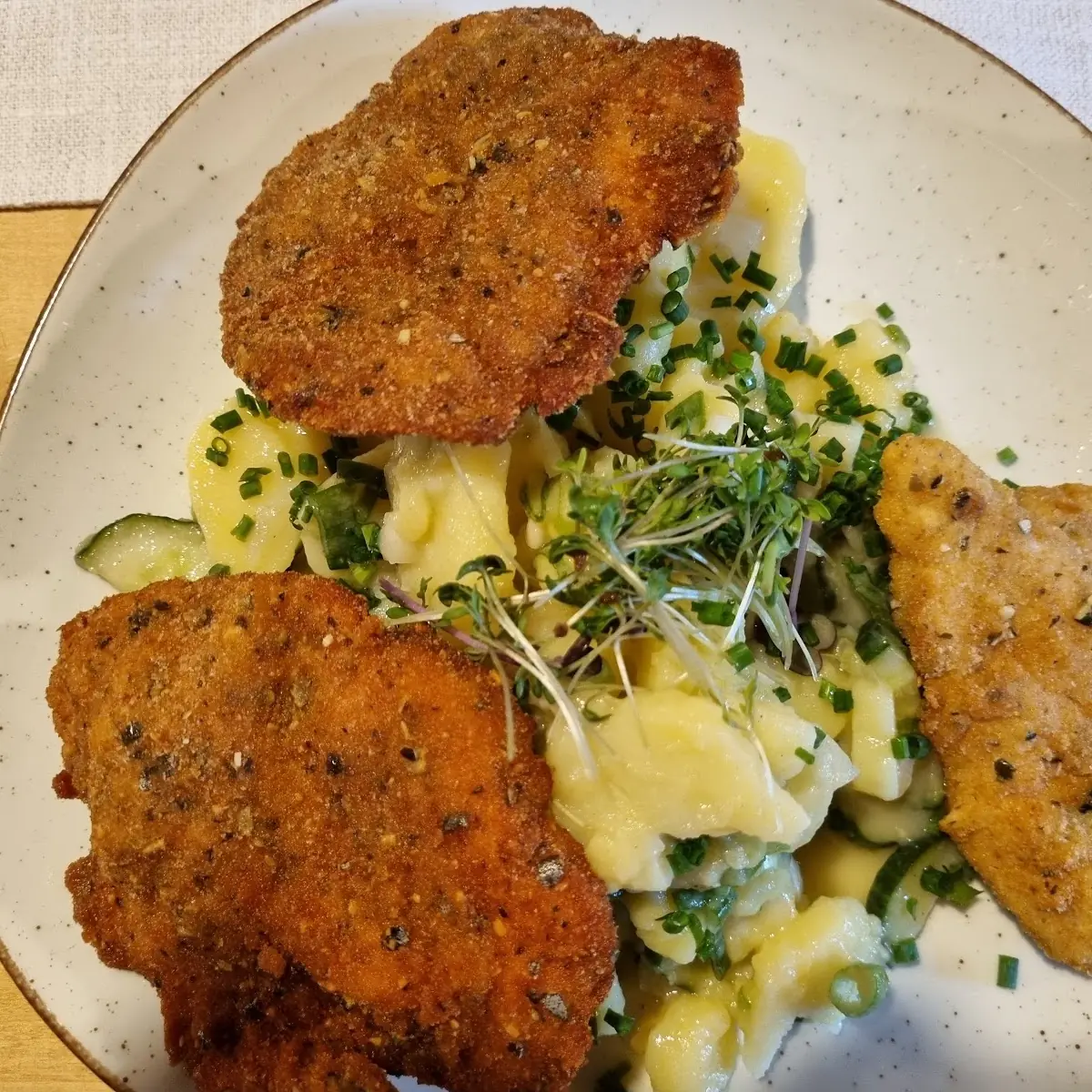 Backhendl Salat
