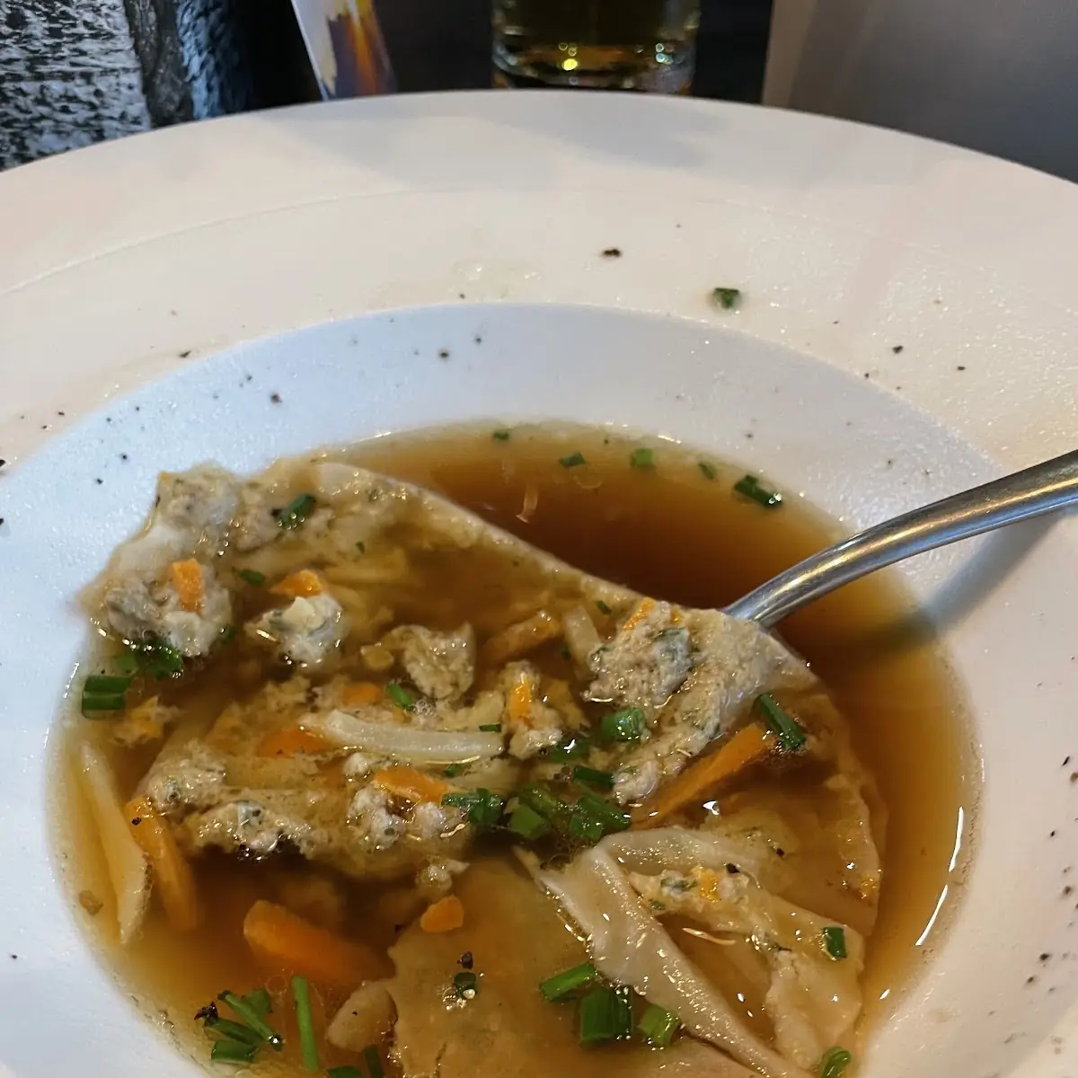 Rinderkraftsuppe Vom Tiroler Almochsen Mit Frittaten