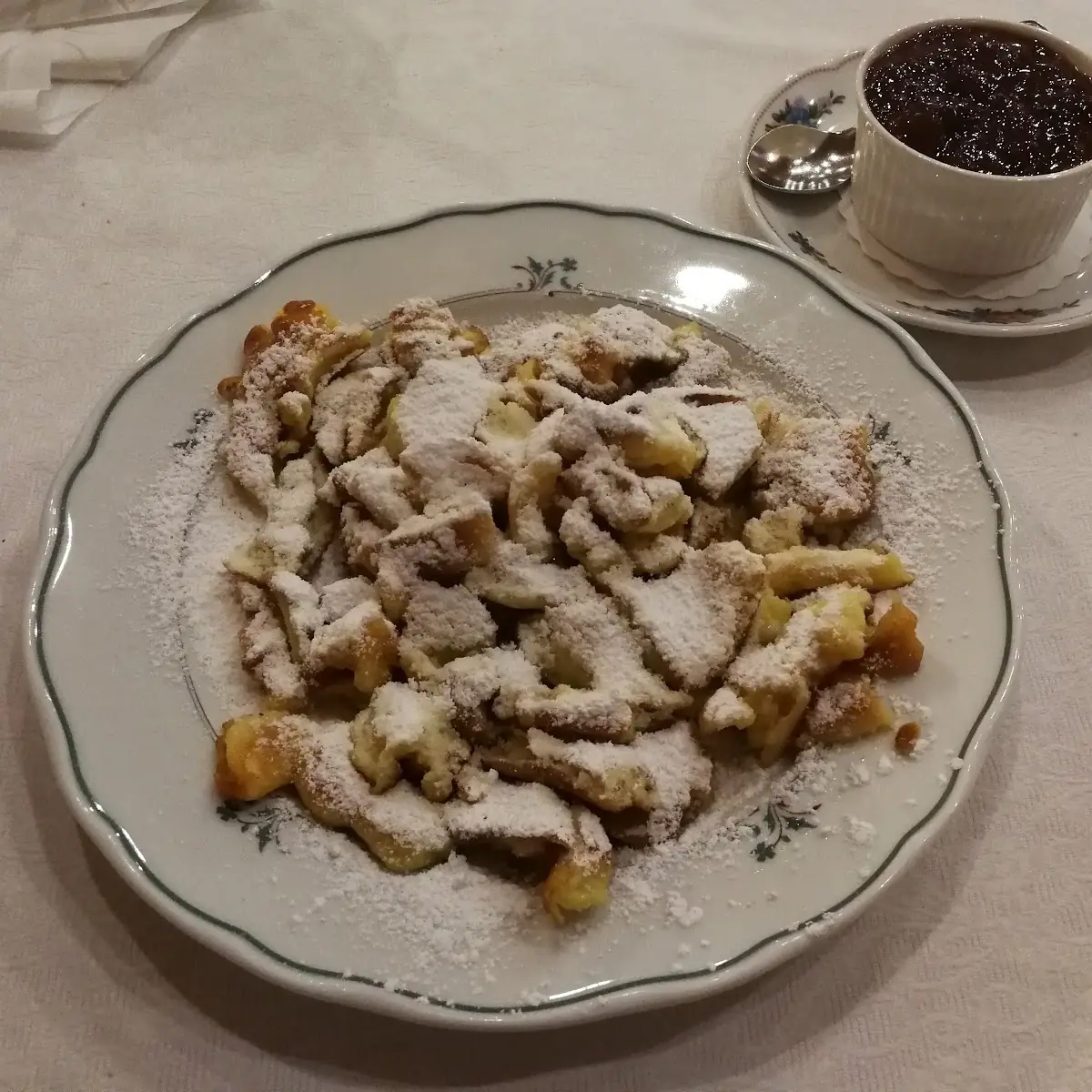 Kaiserschmarrn Mit Zwetschgenröster