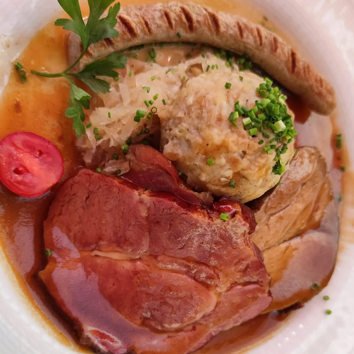 Schweinebraten Mit Knödel