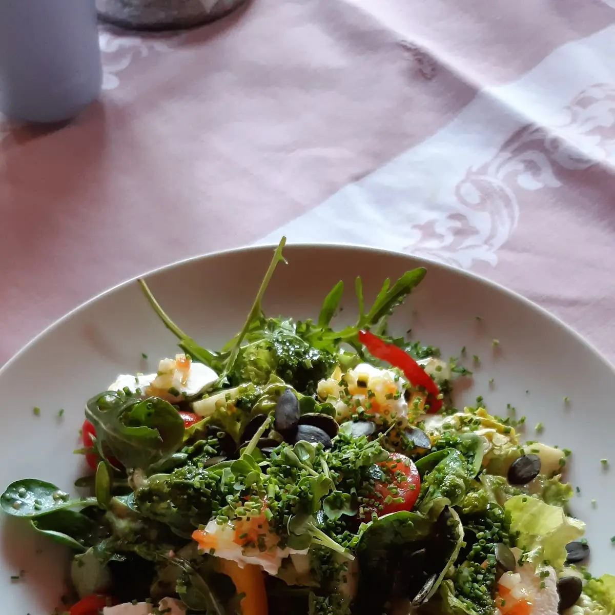 Frühlingssalat Mit Ziegen Frischkäse