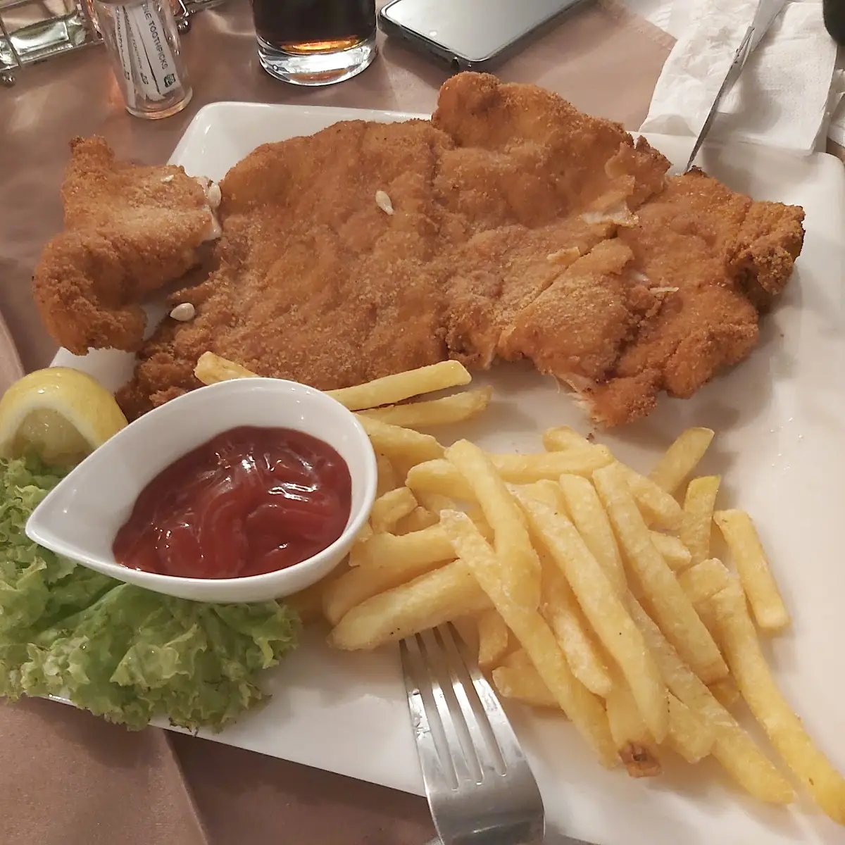 Becka snicla sa pomritom - Wiener Schnitzel
