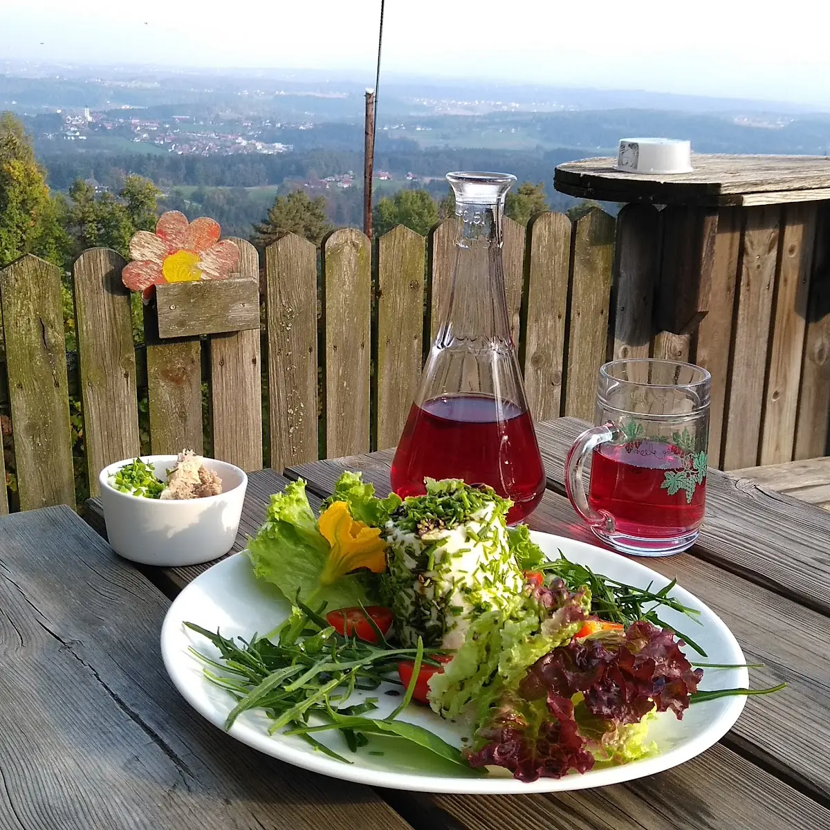 Hausgemachter Kräuterkäse