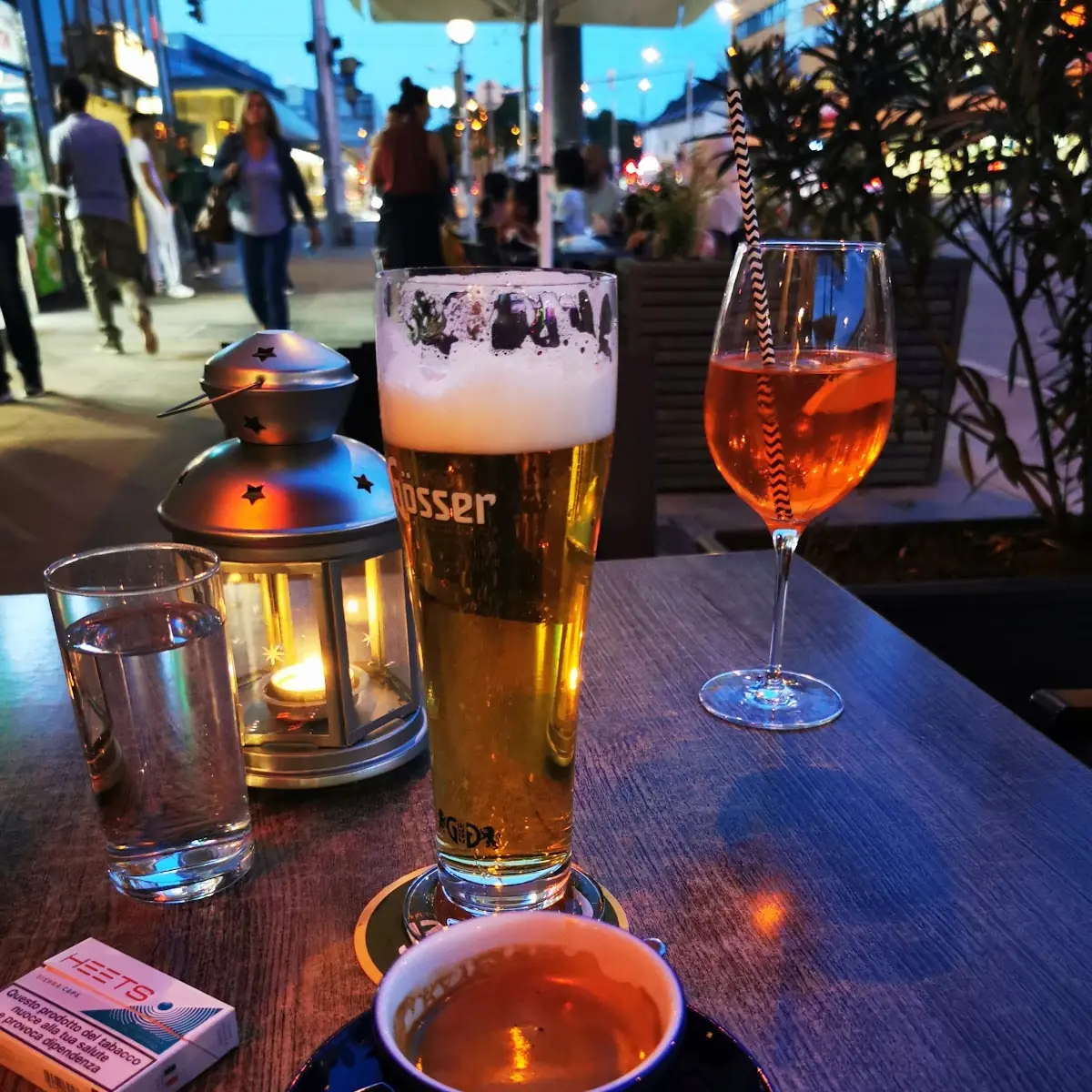 Kaffe Bier Und Aperol Spritz