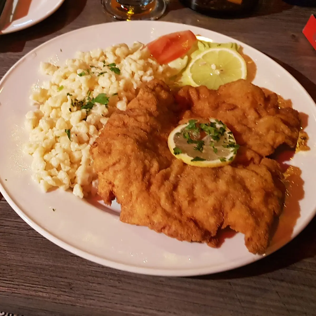 Schnitzel Wiener Art Mit Erdäpfelsalat