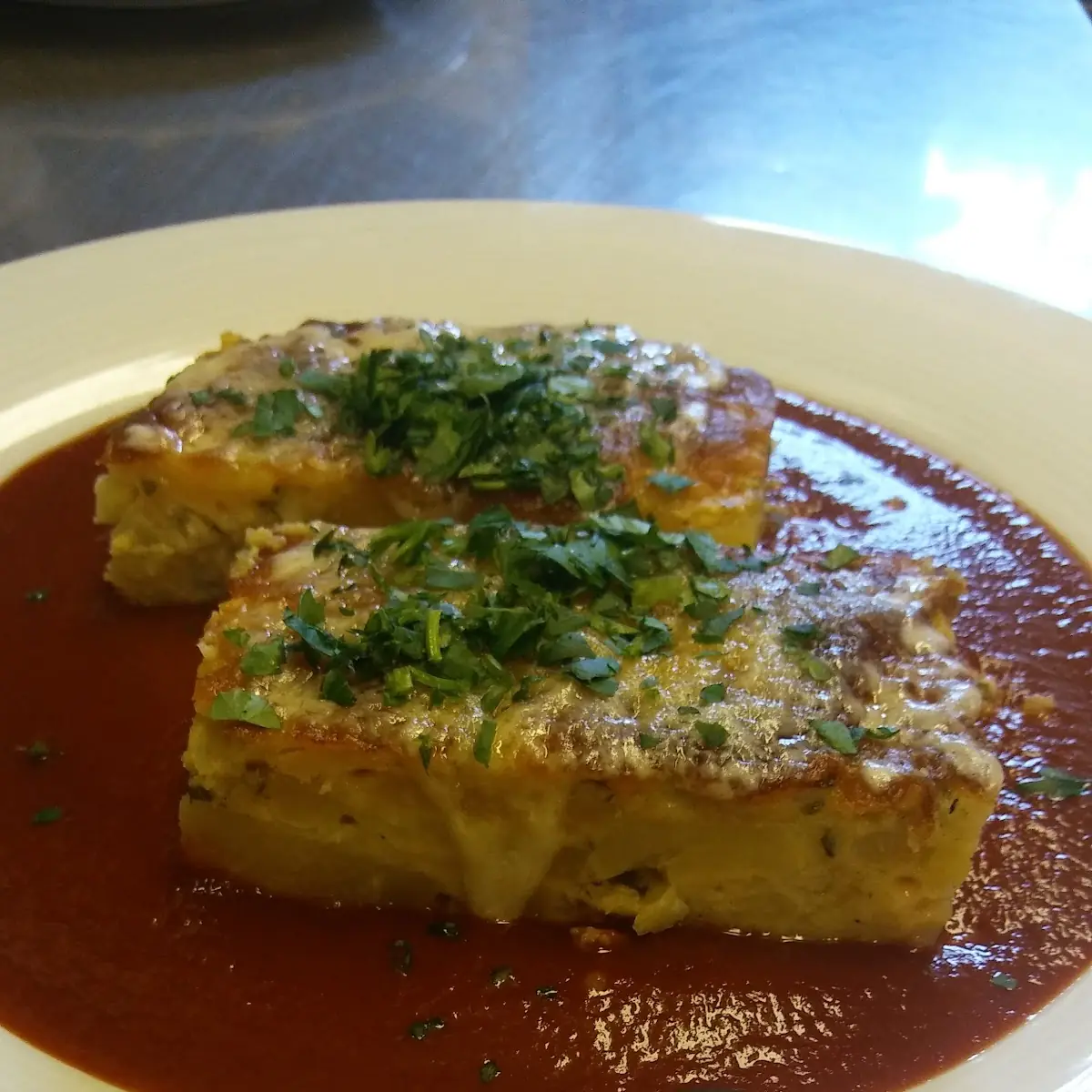 Erdäpfelauflauf Mit Paradeissauce